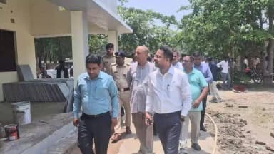 ◆◆ *सारण के 9 डिग्री कॉलेज विहीन प्रखंडों में 1 जुलाई से शुरू होंगी कक्षाएं*
◆◆ *जिलाधिकारी ने दरियापुर प्रखंड अंतर्गत दरिहारा उच्च विद्यालय परिसर में प्रस्तावित डिग्री कॉलेज का किया स्थलीय निरीक्षण*
◆◆ *'सात निश्चय-3' के तहत उन्नत शिक्षा-उज्ज्वल भविष्य संकल्प को साकार करने की दिशा में तेज हुई तैयारी*
#degreecollege
#blocklevel
#inspection
#DM
#saran
#Dariyapur
Bihar Education Department
Information & Public Relations Department, Government of Bihar