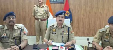 #Etawahpolice
#Goodwork
थाना बकेवर क्षेत्रान्तर्गत 02 अभियुक्ता की गिरफ्तारी एवं शत प्रतिशत बरामदगी के सम्बन्ध में वरिष्ठ पुलिस अधीक्षक इटावा द्वारा दी गयी बाइट । https://t.co/PvHa8w0PpK