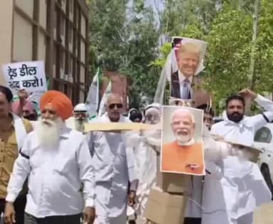 शाहबाद: कुरूक्षेत्र शाहाबाद में ट्रेड डील के विरोध में भड़के किसान शाहाबाद में प्रधानमंत्री मोदी एवं ट्रंप का पुतला फूंका
