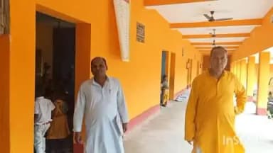 फारबिसगंज: सरस्वती विधा मंदिर कटहारा के अध्यक्ष ने विद्यालय का निरीक्षण किया