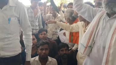 दमोह: सैलवाड़ा मे भू माफियों पर फर्जी रजिस्ट्री और जालसाजी कर नामांतरण का आरोप, विरोध में ग्रामीणों ने कलेक्टर को सौंपा ज्ञापन