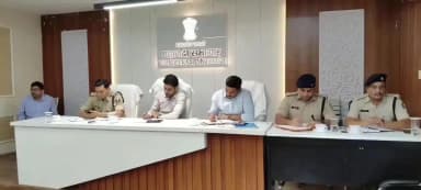 किशनगंज: किशनगंज डीएम और सपा के अध्यक्षता में मोहर्रम पर्व को लेकर शांति समिति की बैठक की गई आयोजित