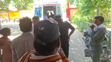 जसवंतनगर: कचौरा बाईपास मार्ग व मल्हूपुर पास दो सड़क हादसों में मासूम समेत तीन लोग घायल, मासूम को सैफई पीजीआई रेफर किया गया