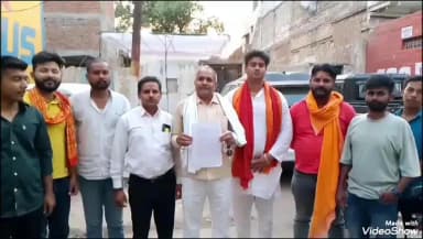 मिर्ज़ापुर: कटरा कोतवाली में करणी सेवा के पदाधिकारियों ने दो सभासदों के खिलाफ कार्रवाई के लिए दी तहरीर