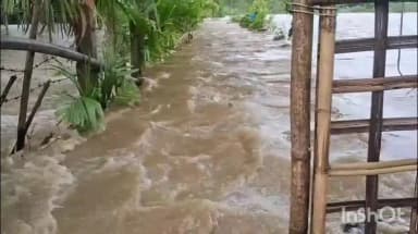 ধেমাজি: জীয়াঢল নৈৰ কালৰূপ
লালুকীজান জীয়াঢলৰ সোঁত ধৰ্মপুৰ বাসী ৰাইজৰ মাজত মাজত হাহাকাৰ