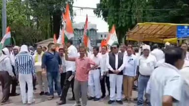 पनागर: रांझी में गहराया जल संकट, कांग्रेसियों ने जलशोधन संयंत्र पर दिया धरना; 24 घंटे का
अल्टीमेटम
