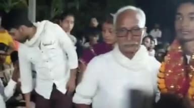 भगवानपुर: प्रखंड के जलईबार का भगवती कुमार ने आईटी का रिजल्ट निकाल कर प्रखंड का नाम किया रोशन