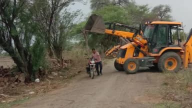 सांगोद: सांगोद में कनवास-जगदीशपूरा सड़क निर्माण को लेकर अतिक्रमण पर प्रशासन का चला बुलडोजर, कार्य जल्द होगा शुरू