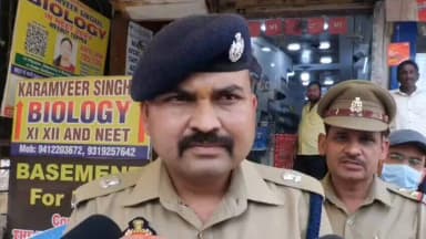 #SSPMRT के निर्देशन तथा पुलिस अधीक्षक नगर एवं मुख्य अग्निशमन अधिकारी (CFO) मेरठ के नेतृत्व में परतापुर, घंटाघर एवं पुलिस लाइन फायर स्टेशन की तीन टीमों द्वारा फायर सेफ्टी मानकों को लेकर कोचिंग सेंटरों में सघन चेकिंग अभियान के संबंध में पुलिस अधीक्षक नगर महोदय की बाइट। #MeerutPolice #UPPolice