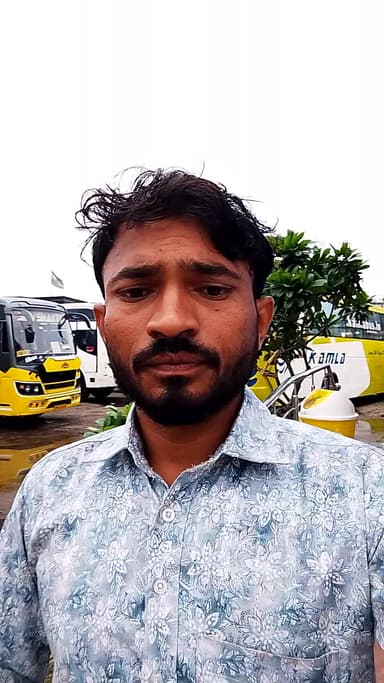 भाई मोबाइल चोर को अपने हाथों से पकड़ कर कंप्लेन की इंदौर मिनि मुम्बई तीन इमली बस स्टैंड में