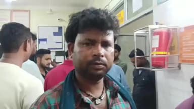 ललितपुर: ट्रक ने खड़ी बस में पीछे से मारी टक्कर, बस ड्राइवर ने घटना की जानकारी मेडिकल कॉलेज ललितपुर में दी