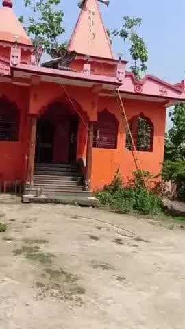 जोगापट्टी: रामजानकी मंदिर की दान पेटी तोड़ते युवक रंगेहाथ पकड़ाया, ग्रामीणों ने पुलिस को सौंपा
योगापट्टी