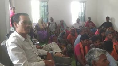 4 जून को आयोजित ग्राम पंचायत सलका में ग्राम सभा मे उपस्थित ग्रामीण!पीएम आवास का कमाल? सलका से भरत लाल गुप्ता 🎇🎇