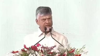 కర్నూలు: జొన్నగిరిలో సభలో వైసిపి పాలనలో జరిగిన తిరుమలలో కల్తీపై మాట్లాడిన సీఎం చంద్రబాబు