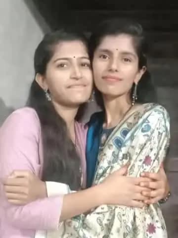 बाप: शेरगढ़ क्षेत्र की दो सगी बहनों का एक साथ सरकारी सेवा में चयन, गांव में खुशी की लहर