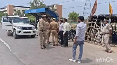 महाराजगंज: कन्नावा में हनुमान प्रतिमा स्थापना से रोकने पर ग्रामीणों ने किया अनशन, प्रशासन पर धार्मिक भावनाएं आहत करने का आरोप