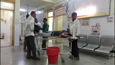 बबेरू: अछाह गांव में नशे की हालत में युवक ने खाया जहरीला पदार्थ, हालत गंभीर, सीएचसी बबेरू से जिला अस्पताल किया गया रिफर