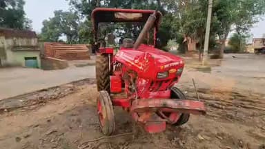 टंडवा: मिश्रौल चौक के समीप तेज रफ्तार कोल वाहन ने ट्रैक्टर को मारा टक्कर, ट्रैक्टर हुआ क्षतिग्रस्त बार-बार बचा चालक
