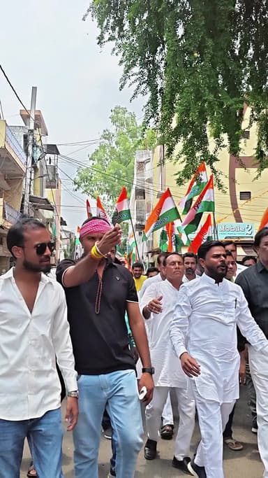 आज हरदा नगर पालिका घेराव के दौरान।
#mujahidaliharda
#news
#trendingnews #viral #congres #youth #student #nsuijharkhand