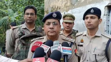 #ShamliPolice
थाना आदर्शमंडी व थाना कांधला पुलिस की संयुक्त कार्यवाही में मोबाइल फोन, नगदी छीनने एवं जानलेवा हमला करने की घटना में वांछित हिस्ट्रीशीटर अभियुक्त महताब पुत्र मंजूरा उर्फ बेचैन पुलिस कार्यवाही में आत्मरक्षार्थ की गई फायरिंग में घायल/गिरफ्तार, उपचार के दौरान अभियुक्त महताब की मृत्यु हो जाने के सम्बन्ध में पुलिस अधीक्षक शामली की बाइट। #UPPolice @adgzonemeerut @digsaharanpur #crackdownShamlipolice