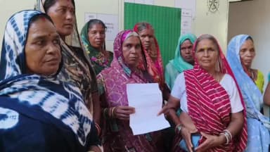 रायसेन: पानी की किल्लत से जूझ रहा खरगावली गांव, दूर-दराज से पानी लाने को मजबूर ग्रामीण #Jansamasya