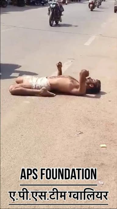 अगर टाइम पर एम्बुलेंस आजाती तो ये जिंदा होता 🥺..!
Respect Girls help poor help animals
#apsgurjar #viral #gwalior #help