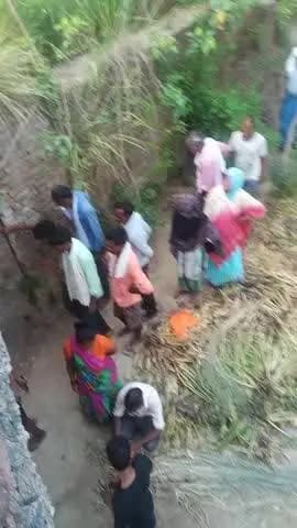 ग्राम पंचायत कलसान में मनरेगा के नाम पर भ्रष्टाचार यहां पर कोई काम नहीं होता है दिन में दो बार सिर्फ प्रेजेंटही लगती है#