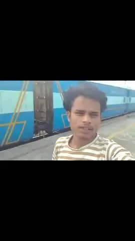 यह हमारे गांव का व्यक्ति है देवरिया में गुम हो गया है दोस्तों अगर तुम लोगों को दिखाई दे तो जरूर संपर्क करना