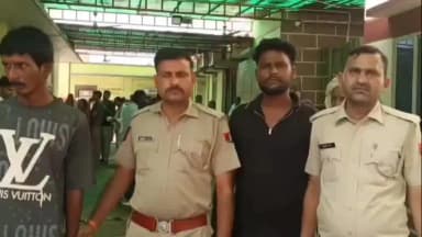 सरदारशहर: इच्छापूर्ण टंकी बालाजी मंदिर में चोरी करने वाले दो शातिर चोर गिरफ्तार, सरदारशहर थाना पुलिस ने बरामद किए चांदी के 11 छत्र