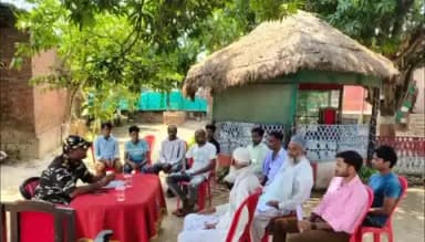 नौगढ़: SSB ने ककरहवा में बार्डर पर सतर्कता को लेकर ग्रामीणों के साथ की बैठक