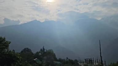 कल्पा: किन्नौर में मौसम खराब होने पर प्रशासन ने लोगों से पहाड़ों की ओर रुख न करने का किया आग्रह