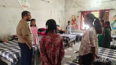 सुकमा: छात्रावासों में लापरवाही पर कलेक्टर अमित कुमार ने किया औचक निरीक्षण, भृत्य और अधीक्षक को निलंबित किया