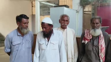रायसेन: खेतों तक रास्ता दिलाने की मांग को लेकर ग्राम बहेड़ व हकीमखेड़ी के किसानों ने कलेक्टर से लगाई गुहार #Jansamasya