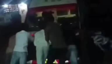 इछावर: स्वास्थ्य सेवाओं की खुली पोल,मोगरा राम में मरीज को लेने पहुंची 108 हुई खराब,धक्का लगाकर स्टार्ट किया,वीडियो वायरल हुआ