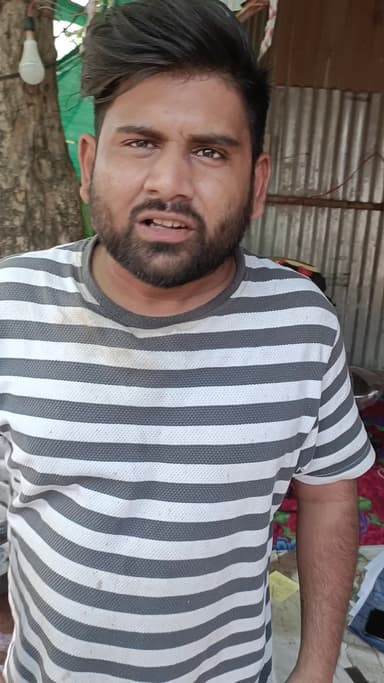 4 namabar parking walon ki manmani dadagiri to deko