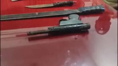 നെയ്യാറ്റിൻക്കര: നരുവാമൂട് ഓപ്പറേഷൻ തൂഫാൻ പരിശോധനയ്ക്കിടെ ആയുധങ്ങൾ പിടിച്ചെടുത്തു