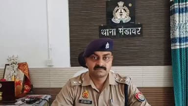 #BijnorPolice
थाना मण्डावर क्षेत्रान्तर्गत ग्राम कोहरपुर के एक युवक की चाकू मारकर हत्या किए जाने पर स्थानीय पुलिस द्वारा की जा रही कार्यवाही के संबंध में क्षेत्राधिकारी नगर की बाइट ।
#UPPolice https://t.co/H1tps6PjUN