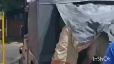 मोहम्मदी: उचौलिया थाना क्षेत्र के नई बस्ती के मोहनपुर गांव के एक लाख रुपए के इनामिया बदमाश सर्वजीत को पुलिस ने मुठभेड़ में पकड़ा