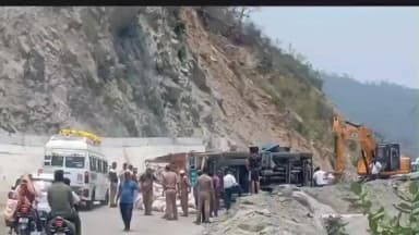 टिहरी: ट्रक के टायर के नीचे आने से डेढ़ वर्षीय बच्ची की हुई मौत
