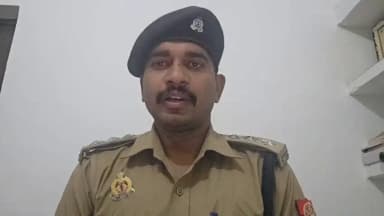 #gorakhpurpolice
#PoliceAction
➡️#PsChiluataal पुलिस द्वारा गैंग बनाकर अंतर्राज्यीय लोगो को झांसा देकर जनपद में बुलाकर फर्जी शादी कराकर व स्वयं को पुलिस अधिकारी बताकर बंधक बनाकर धन उगाही करने वाले अभियुक्तों 1. गैंग लीडर अंकुर सिंह व गैंग के सदस्य 2. राजू , 3.धीरेन्द्र उर्फ टुनटुन , 4. रवि, 5. मुन्ना, 6. नवमी, 7. शैला, 8. नीलम के विरूद्ध गैंगस्टर एक्ट के तहत कार्यवाही की गयी ।
➡️जिसके संबंध में #COCampierganj द्वारा दी गयी वीडियो बाईट
#UPPolice #VideoByte
@dgpup @AdgGkr @adgzonegkr @diggorakhpur