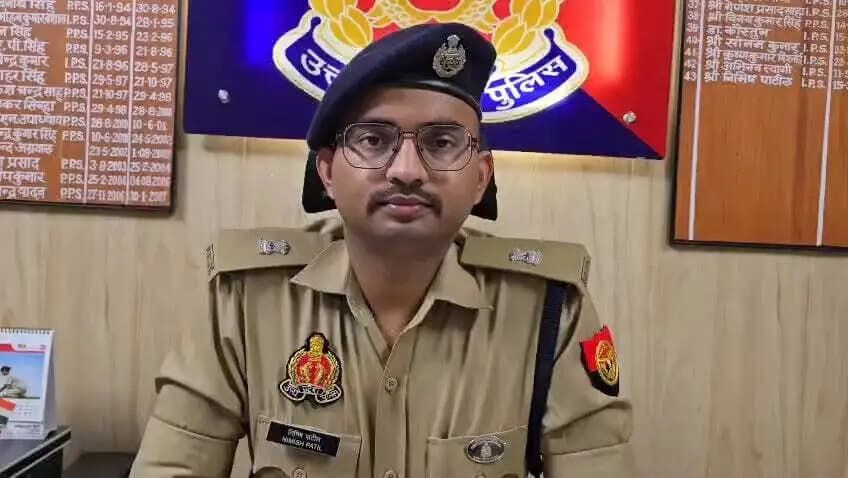 #gorakhpurpolice
#PoliceAction
➡️01 अदद अवैध पिस्टल, 02 अदद अवैध तमंचा, 14 अदद जिंदा कारतूस व मैगजीन के साथ अभियुक्त 1. सचिन, 2.सौरभ, 3. मंजीत को एसटीएफ गोरखपुर व #PsAiims पुलिस द्वारा गिरफ्तार किया गया ।
➡️संबंध में #spcitygkp द्वारा दी गयी वीडियो बाईट-
#UPPolice #VideoByte
@dgpup @AdgGkr @adgzonegkr @diggorakhpur