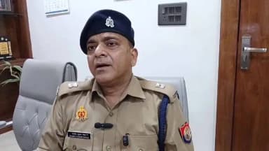 दिनाँक 29.06.2026 को थाना सदर बाजार क्षेत्रान्तर्गत विष्णुधाम कॉलौनी में महिला की गोली लगने से मृत्यु हो जाने के सम्बन्ध में #spcity_mta द्वारा दी गयी बाइटः-
@Uppolice
@adgzoneagra
@digrangeagra https://t.co/2CAnOuv9VP