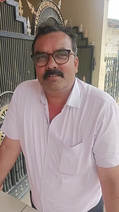 सरपंच के ऐसे काम की हीरो शोरूम के संचालक ने भी की तारीफ