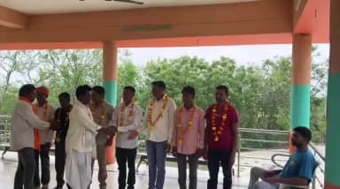 कुशलगढ मात मगरी पे साहियाक हैण्ड पंप मिस्त्री के आदोलान किया गया है फोटो उपलब्ध है बारहमासी काम करते हो इसलिएआंदोलन क
