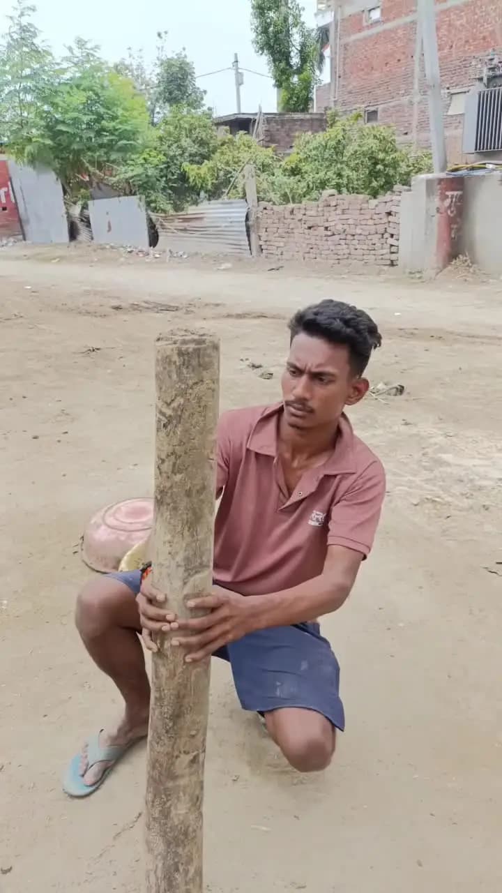 खूंटा #ठोकते ठोकते #मेरा सर फोड़ #दिया #comedy #funny #trending #viral #fun #entertainment #memes #2026shorts