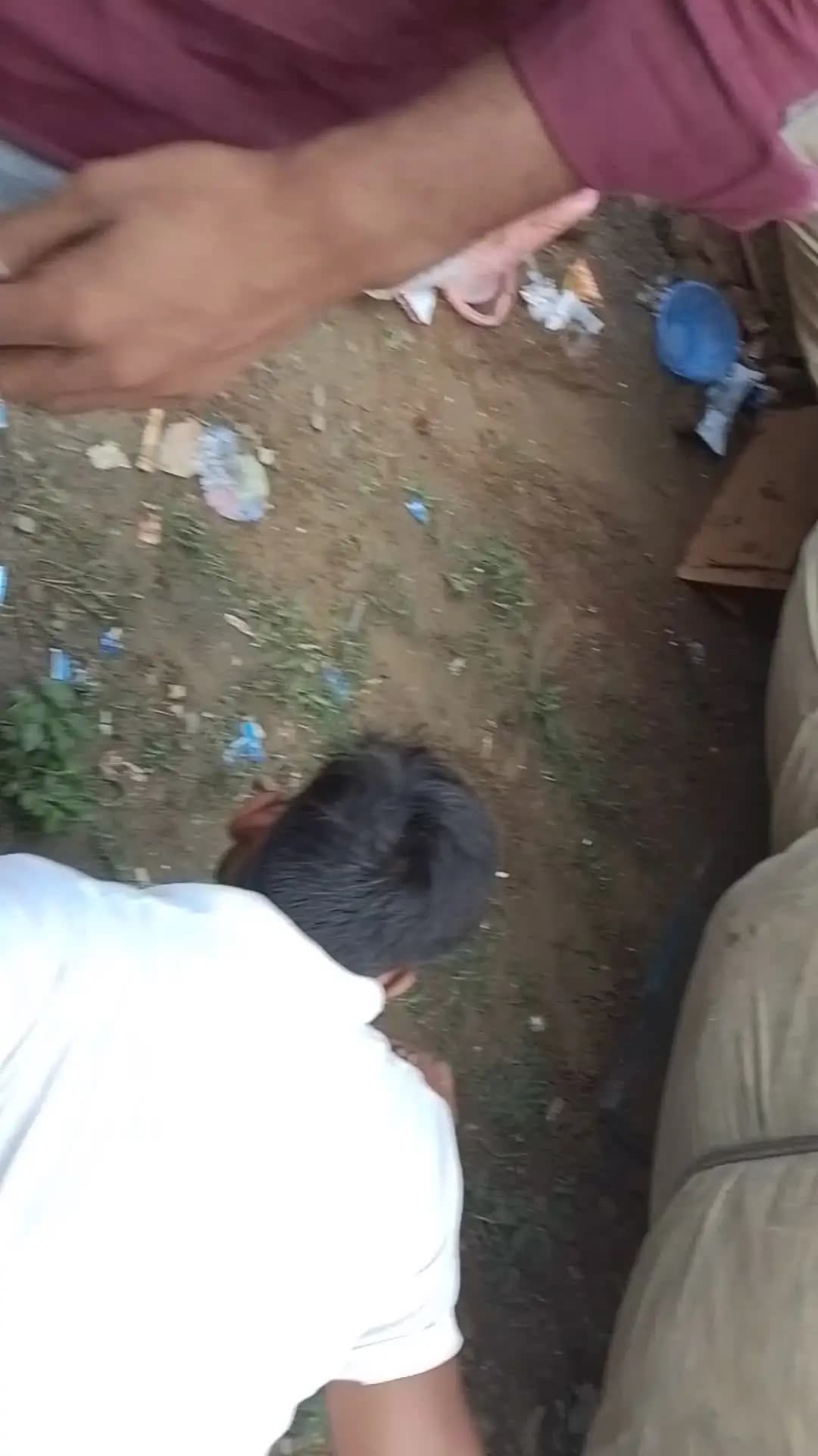 today breaking news pipriya Dhani mohmmdi Gola road pay accident hua ismein pata nahin kitne logon ki jaan Pradeep Kuma