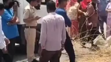 ओसियां: कम प्रेशर से पानी पर महिलाओं ने ओसियां में स्टेट-हाईवे जाम किया, मटकी फोड़कर किया प्रदर्शन