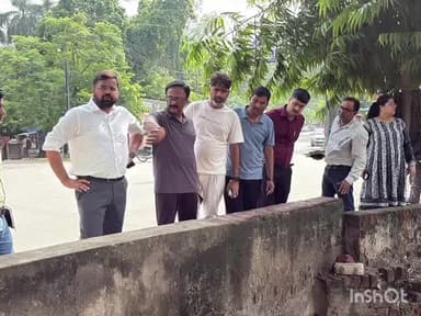 गोरखपुर: नगर आयुक्त ने जल भराव वाले स्थलों का किया निरीक्षण, नालों की सफाई के लिए जेसीबी/पोकलेन लगाने के दिए सख्त निर्देश