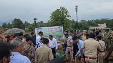 ରାୟଗଡା: ରାୟଗଡା ବନାଞ୍ଚଳ ର ଅଡୁଗୁଡ଼ା ସେକ୍ସନ ରେ ଜିଲ୍ଲା ସ୍ତରୀୟ ବନ ମହୋତ୍ସଵ ସପ୍ତାହ ପାଳନ, ଯୋଗଦେଲେ ରାୟଗଡ଼ା ବିଧାୟକ