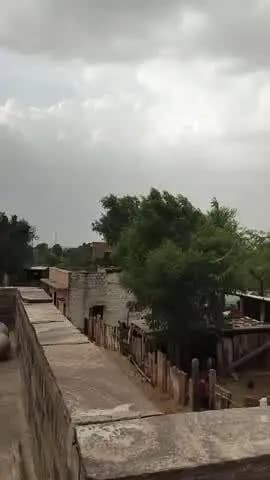 मौसम ने बदला मिजाज दिखी काली घटाएं, बालेसर क्षेत्र के आसपास गांव में मानसून बरसने की उम्मीदें बढ़ी किसानों के चेहरे खिले